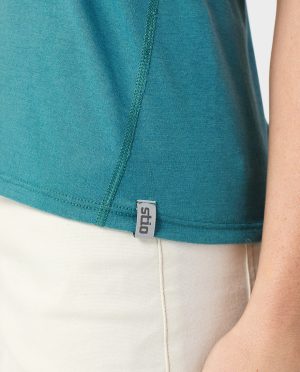 Women’s Divide Sleeveless Hoodie