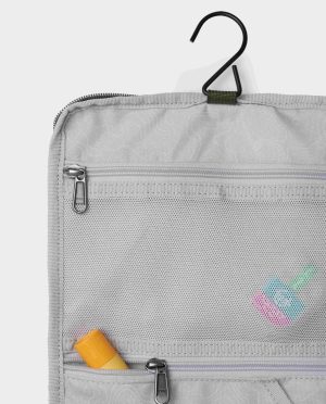 Basin Hanging Dopp Kit