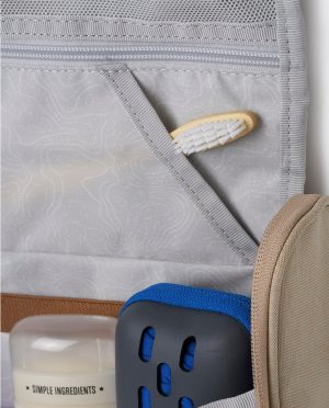 Basin Hanging Dopp Kit